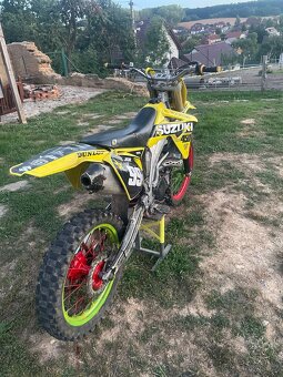 Suzuki RMZ 450 - 3
