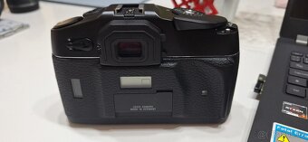 Leica R8 + Elmarit - R 135mm f2.8 - 3