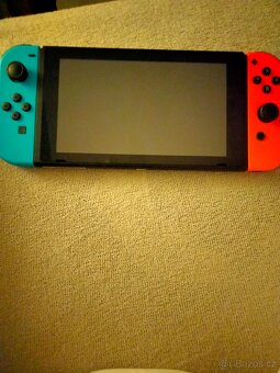 Prodám chvíli používaný Nintendo switch - 3