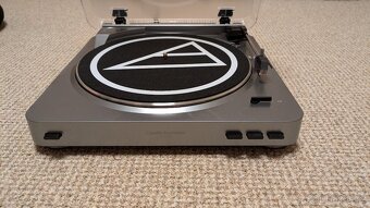 Gramofon + desky - 3