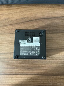 Mini PC - Gigabyte BRIX GB-BACE-3160 - 3