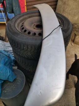 Spoiler Mitsubishi Carisma - 3