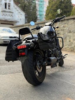 Honda Rebel 1100 (2023, manuál) – záruka, top stav, doplňky - 3