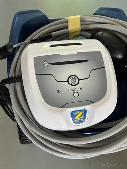 Robotický bazénový vysavač Zodiac Cyclon X - 3