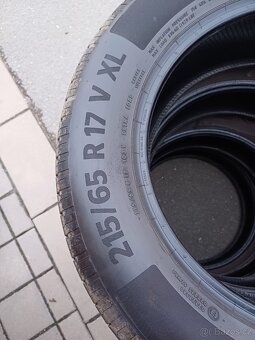 Continental 215/65 R17 - 3