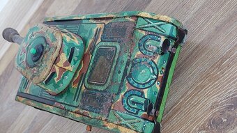 Retro tank - 3
