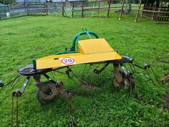 Prodám skulovač a obraceč sena - 3