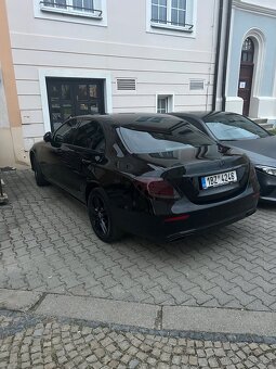 Mercedes Benz E - 3