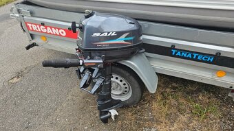 Prodám nafukovací člun TAUER pro 4 osoby + motor SAIL 3,7 kW - 3