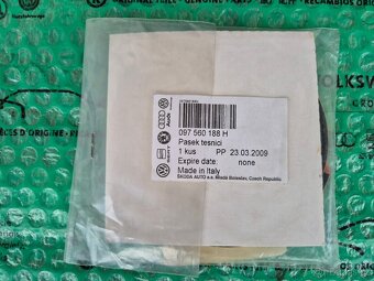 pásek těsnící střešního okna Škoda Felicia 097560188H - 3