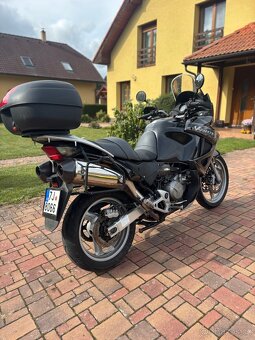 Honda XL 1000 VARADERO - 3