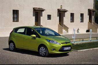 Koupím benzínový hatchback s automatem - 3