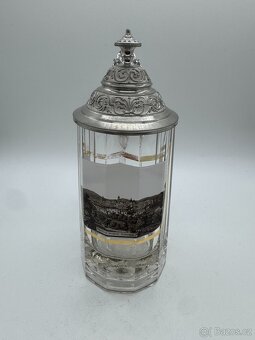 Sběratel nabízí staré sklenice s obrázky měst - 3