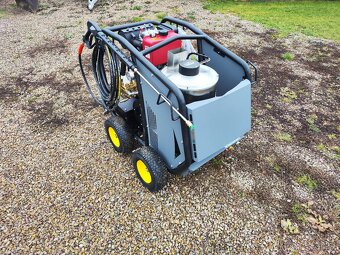 VYSOKOTLAKÝ ČISTIČ S OHŘEVEM VODY - 3