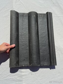 Střešní taška - KM Beta černá - 3