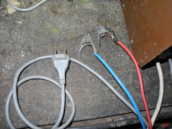 nabíječka autobaterií - 3