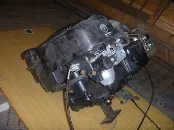 motor ze sekačky - 3