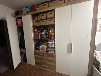 Velká šatní skříň 3metry - 3