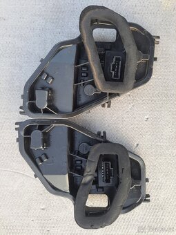 Patice do zadních Lamp Dacia Sandero - 3