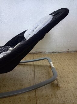 Dětské houpací lehátko s melodií - 3