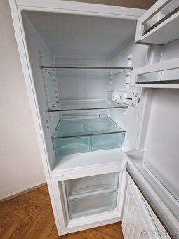 Lednice 136l, mrazák 54l, výška 136 cm - 3