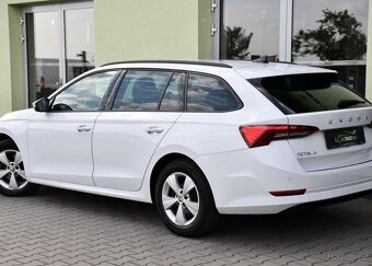 Škoda Octavia 2.0TDi 4X4 ACC LED NAV CARPLAY - 3