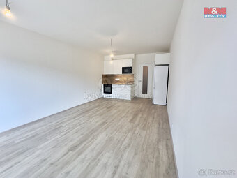 Pronájem bytu 1+kk, 34 m², Praha, ul. Sochorcova - 3