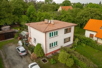 Prodej krásného řadového rodinného domu 4+1 s bazénem - 3