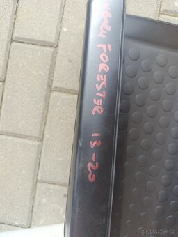 Subaru Forester vana do kufru - 3
