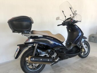 Piaggio Beverly 400 - 3