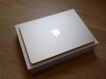 Apple MacBook Air 13,6" (2025)/M4/16GB RAM/256GB/CZ/ZÁRUKA - 3