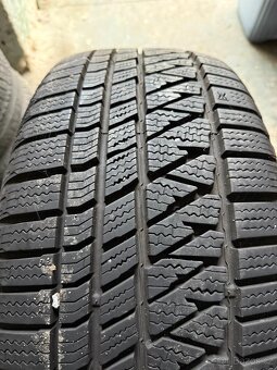 235/50R19 zimní pneu Kumho - 3