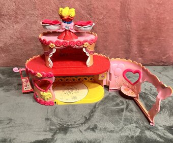 My Little Pony Ponyville Roller Skate Party Cake + poníci - 3