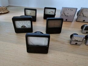 Staré panelové měřáky - 3