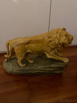 IMPERIAL AMPHORA AUSTRIA - Sousoší lva a lvice - 3