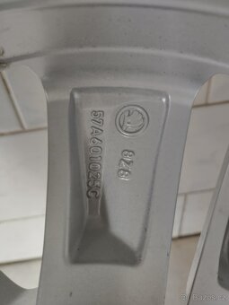 215/55 r17 Originál Škoda - 3