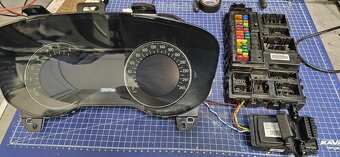 Budíky ford 2015- - 3