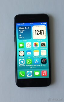 iPhone SE 2020, 64GB - 3