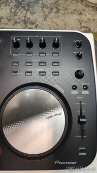 Pioneer DJ DDJ - ERGO Kontroler - 3