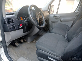 Prodám svého pracanta jmenuje se Mercedes Sprinter maxi 2.2 - 3