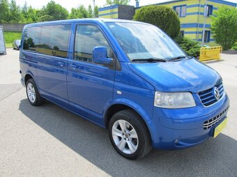 Volkswagen Caravelle 2.5 TDI 7 míst 4 MOTION - 3