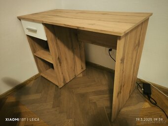 Počítačový stůl - 3