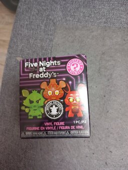 Prodám five night at freddys mystery minis - 3