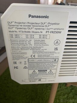 Panasonic PT-50FRZ Projektor 4K WUXGA - 3