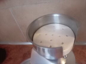 prodam novy lis na hamburgery prumer 100,130,150mm - 3