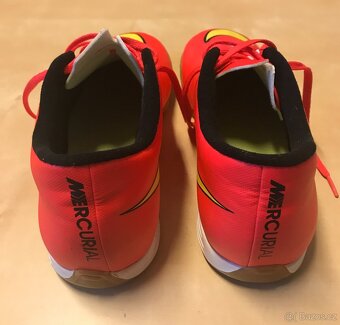 Nová sálová obuv - Nike Mercurial - 3