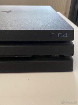 Playstation 4 Pro + Dualshock ovladač - 3