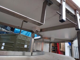 Gastro pracovní stůl, pult, nerezový. - 3