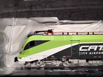 H0 - Elektrická lokomotiva  CAT ÖBB  Taurus - 3