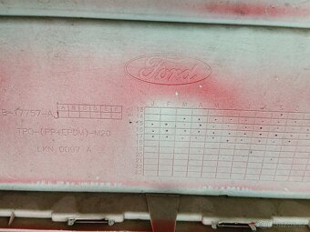 Nárazník Ford Focus - 3